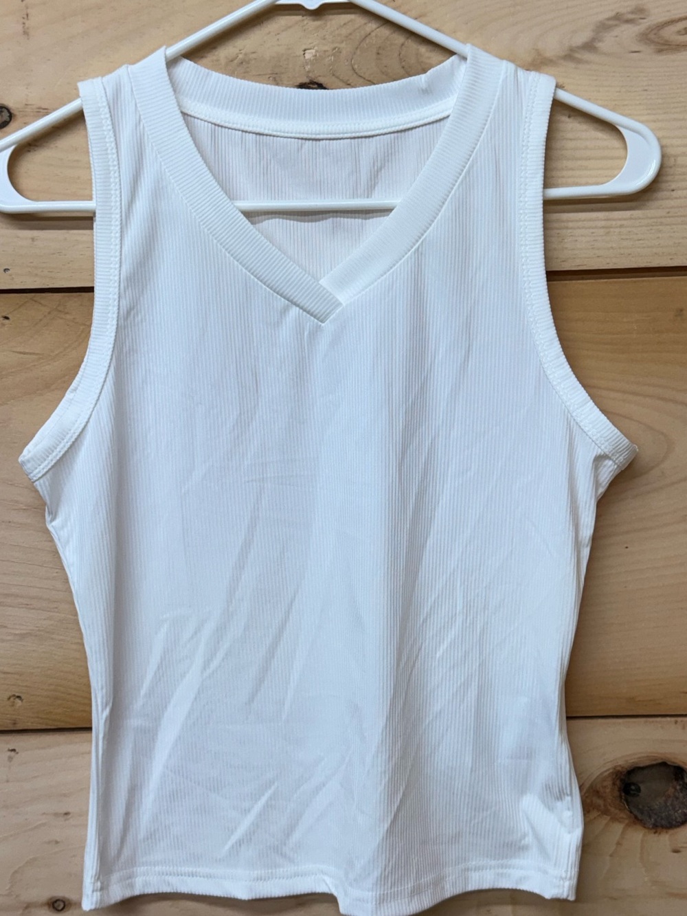 SHEIN White Ribbed V-Neck Tank Top
